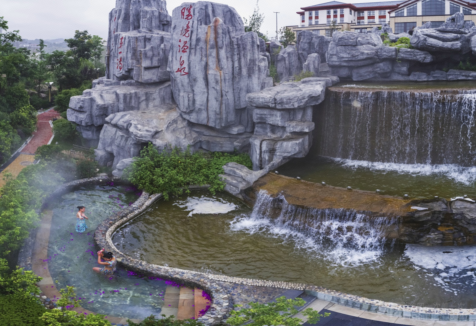 2024金雨玫瑰温泉度假区玩乐攻略,...景色温泉都是不错的，本应...【去哪儿攻略】